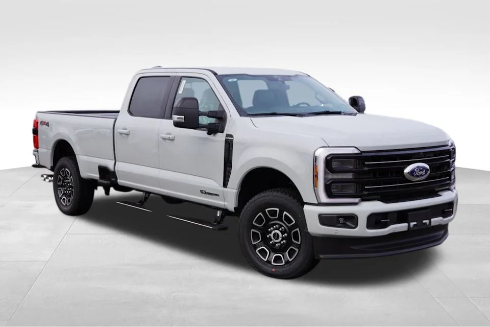 New 2026 White Ford Platinum image 1