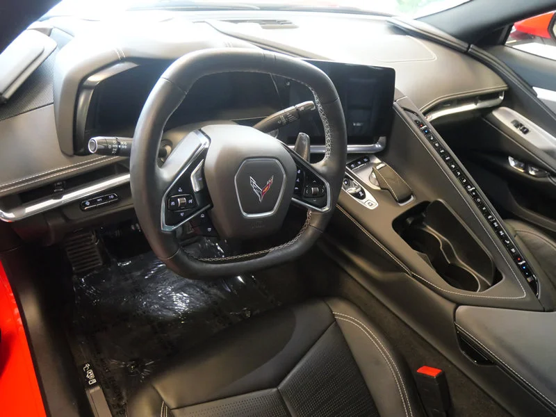 Used 2020 TORCH RED Chevrolet 2LT image 9