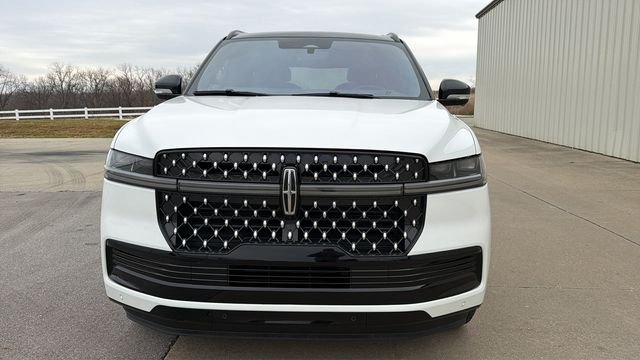 Used 2025 White Lincoln Black Label image 5