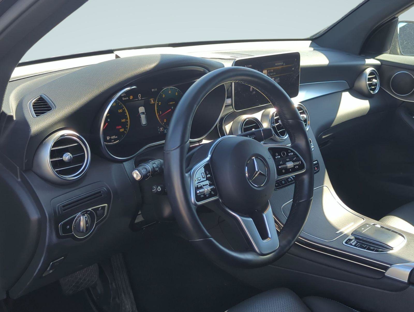 Used 2022 Black Mercedes-Benz GLC 300 image 10