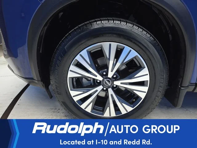 Used 2022 Blue Nissan SV image 27