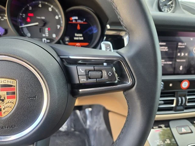 2025 Porsche Macan T - Photo 20
