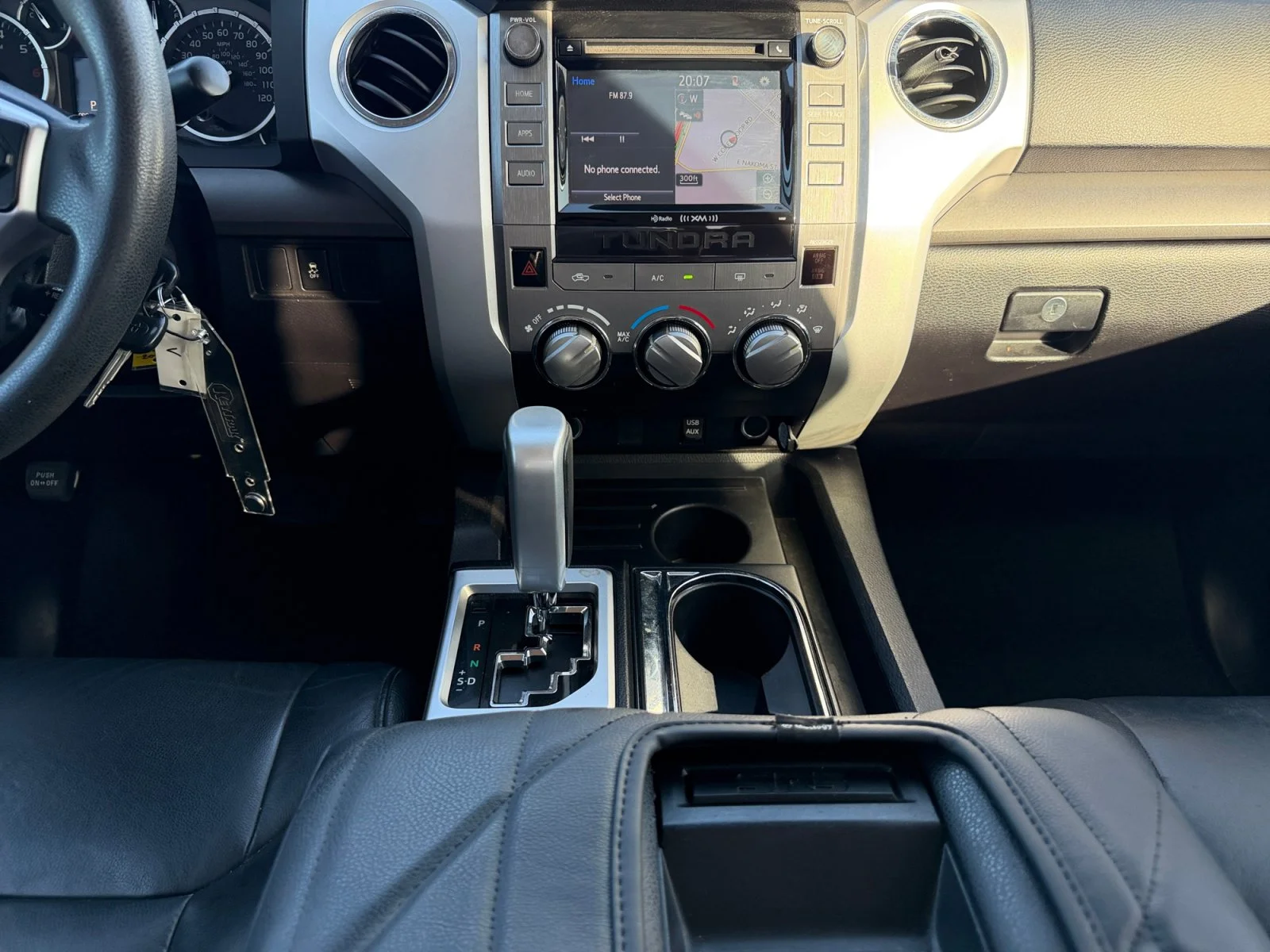 Used 2016 Black Toyota SR5 image 12