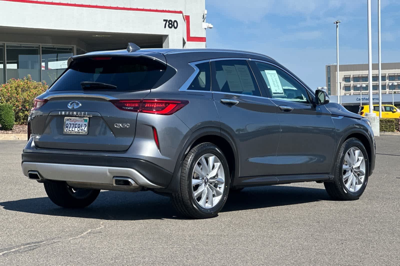 Used 2022 Graphite Shadow INFINITI LUXE image 2