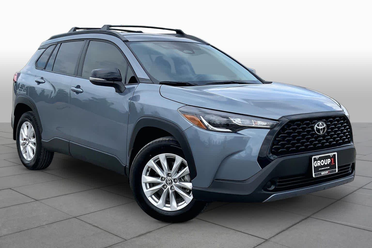 Used 2025 Celestite Toyota LE image 3