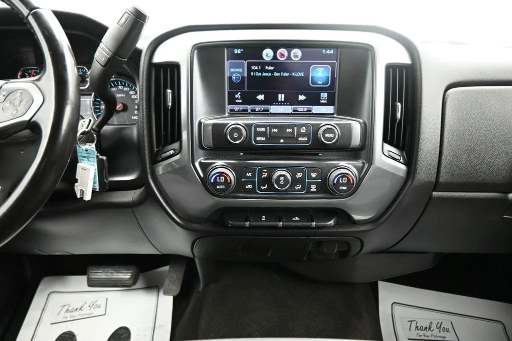 Used 2015 Red Chevrolet LT image 19