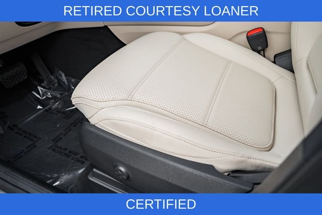 Certified Used 2026 White Mercedes-Benz GLC 300 image 32