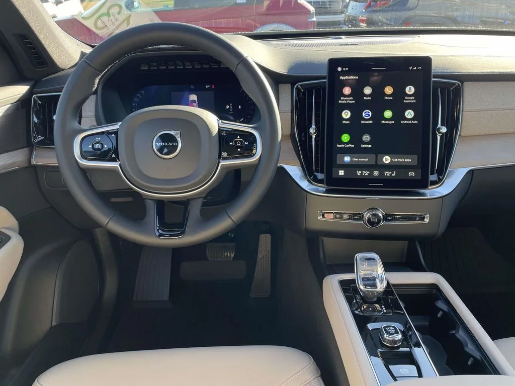 New 2026 Vapour Grey Volvo Plus image 4