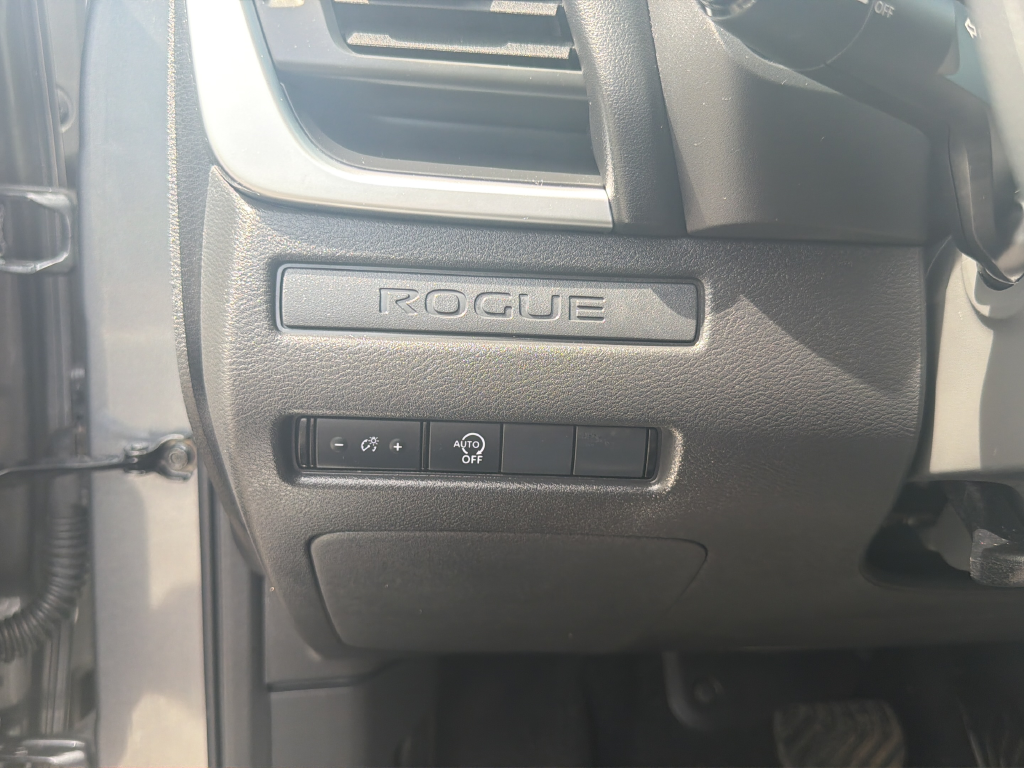 Certified Used 2025 Gray Nissan S image 38