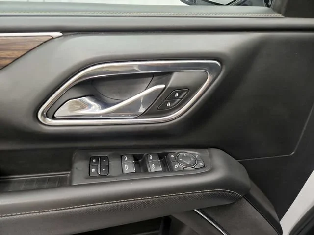 Used 2023 SUMMIT WHITE Chevrolet Premier image 16