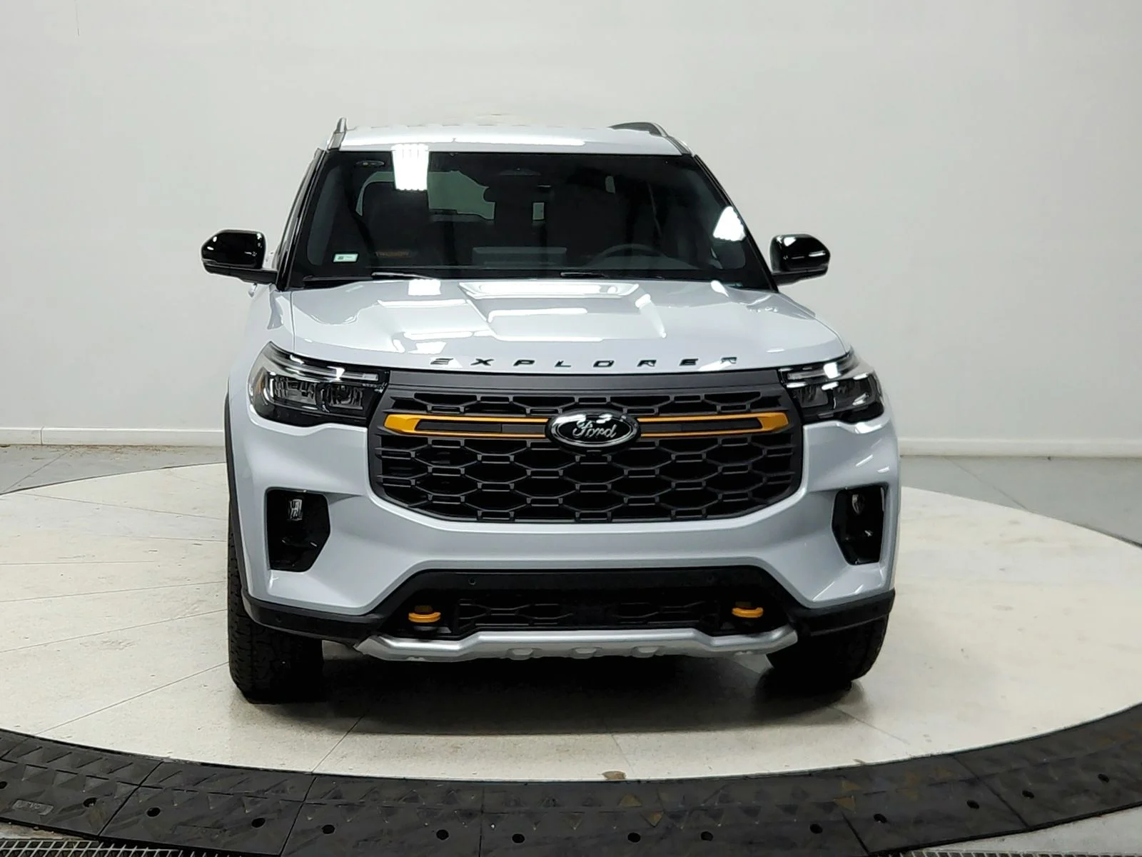 New 2026 White Ford Tremor image 3