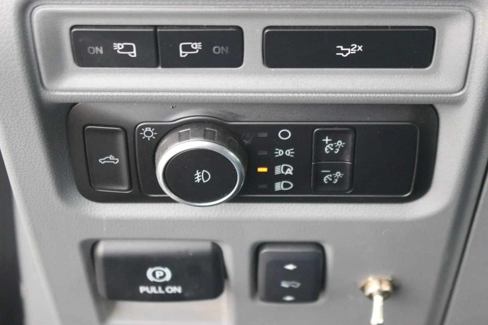 Used 2023 White Ford XL image 32
