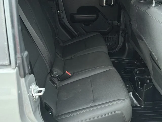 Used 2020 Gray Jeep Sport image 37