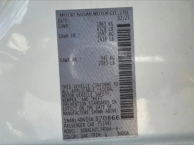 Used 2025 White Nissan 2.5 SV image 20