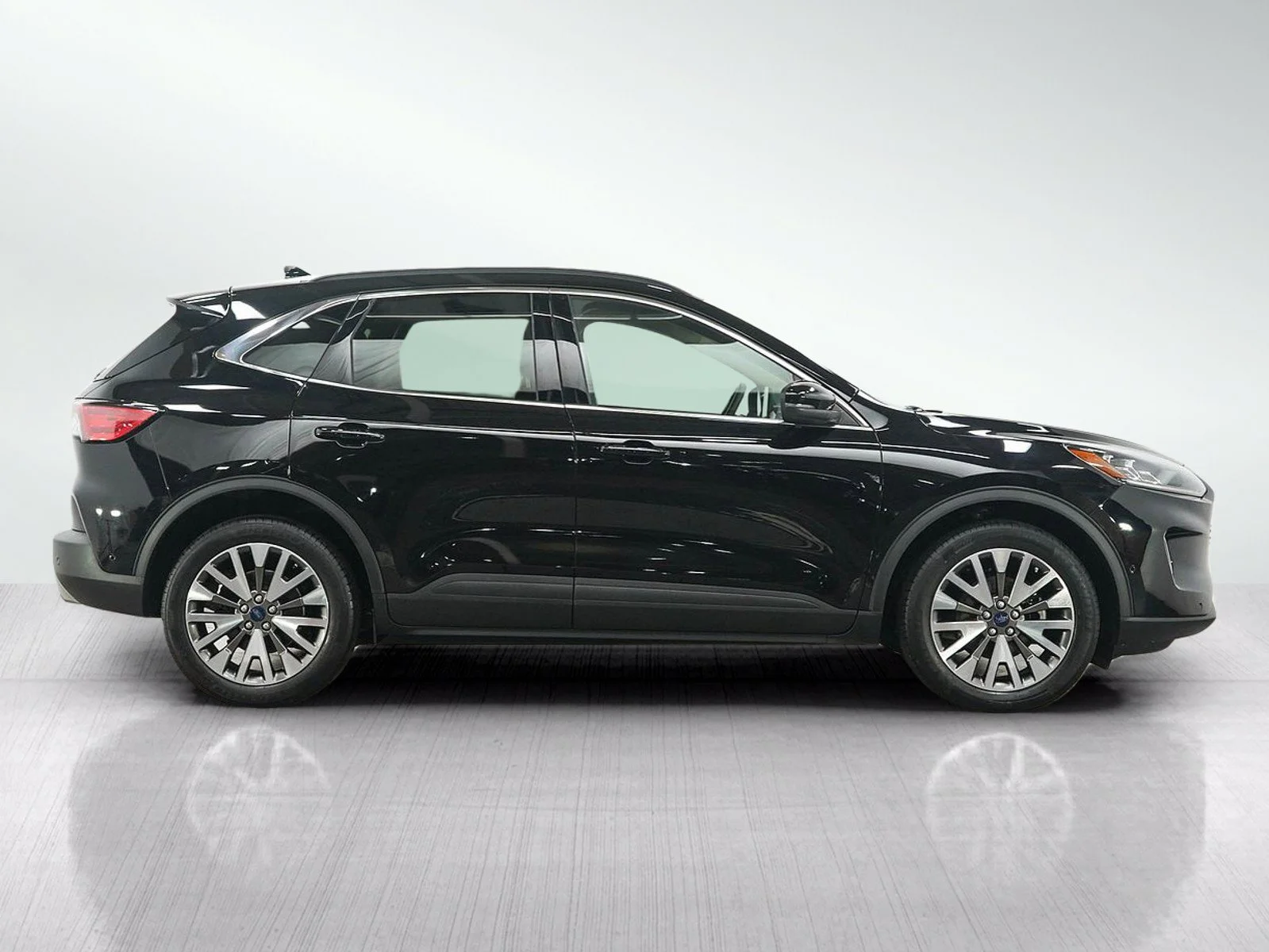Used 2020 Black Metallic Ford Titanium image 6