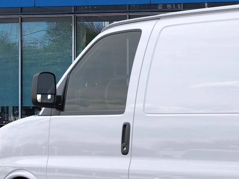 New 2026 Summit White Chevrolet 1WT image 12