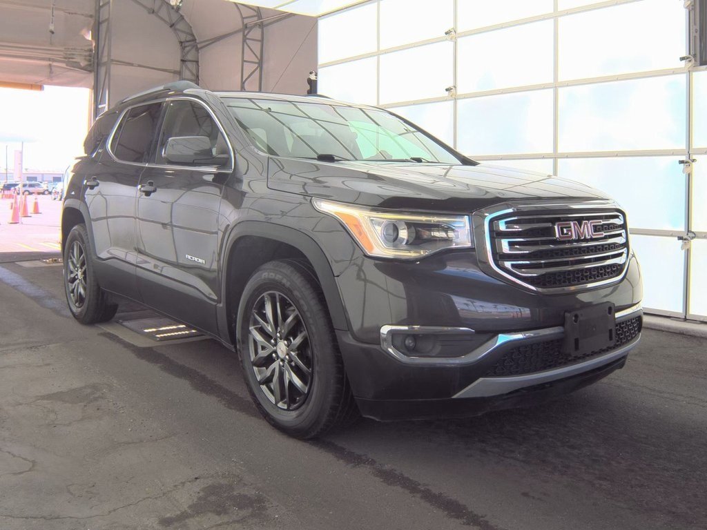 2017 Gmc Acadia SLT photo 2
