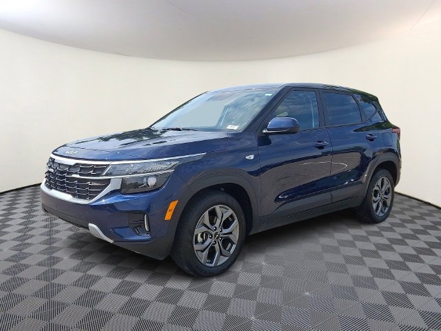 Used 2026 Blue Kia LX image 3