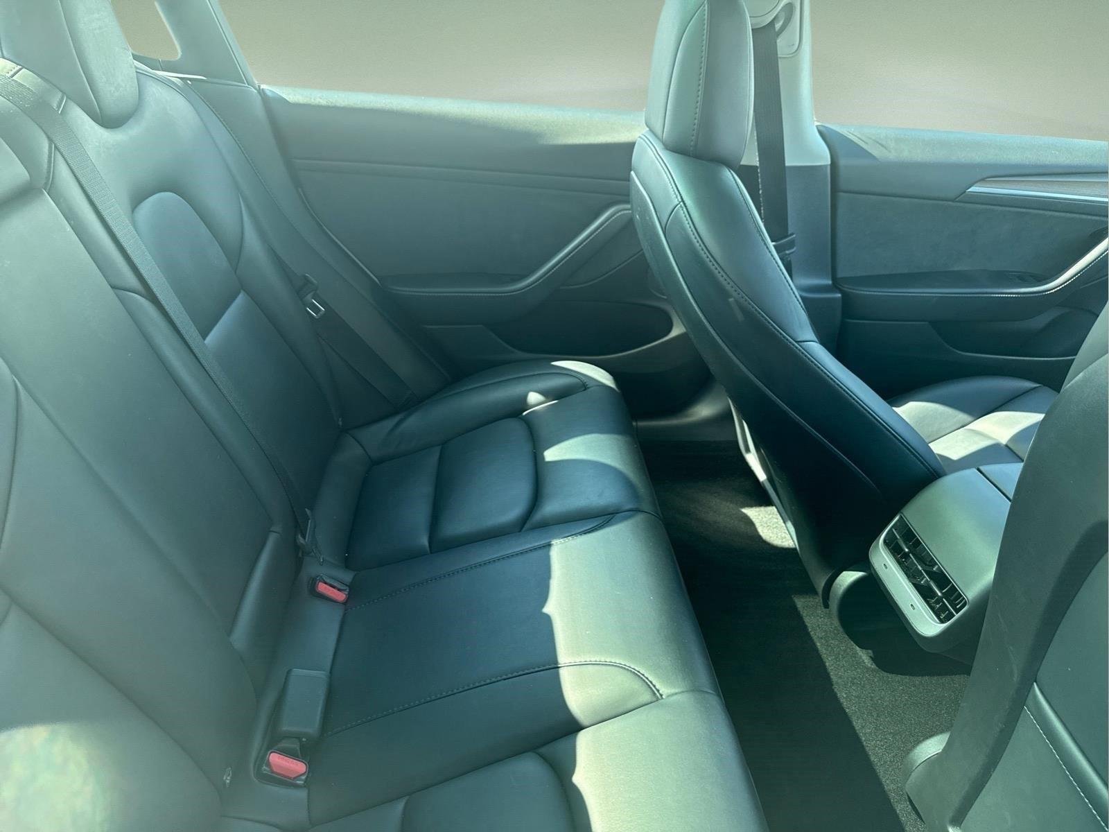 Used 2023  Tesla  image 16