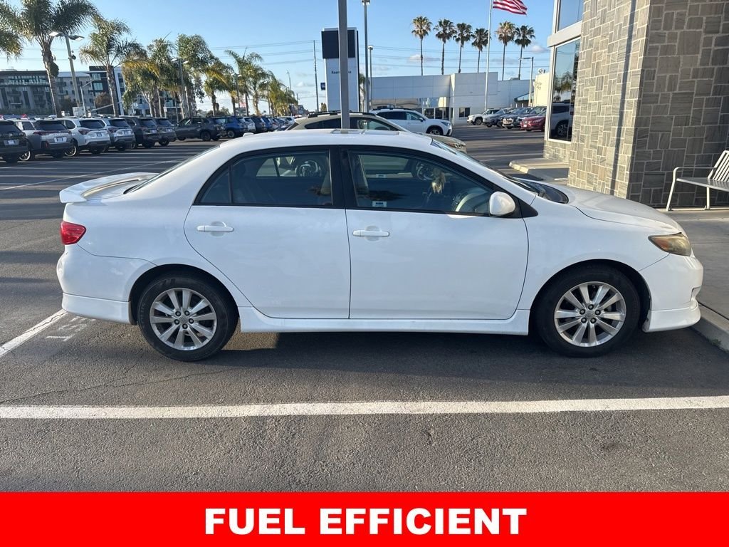 2010 Toyota Corolla's photo