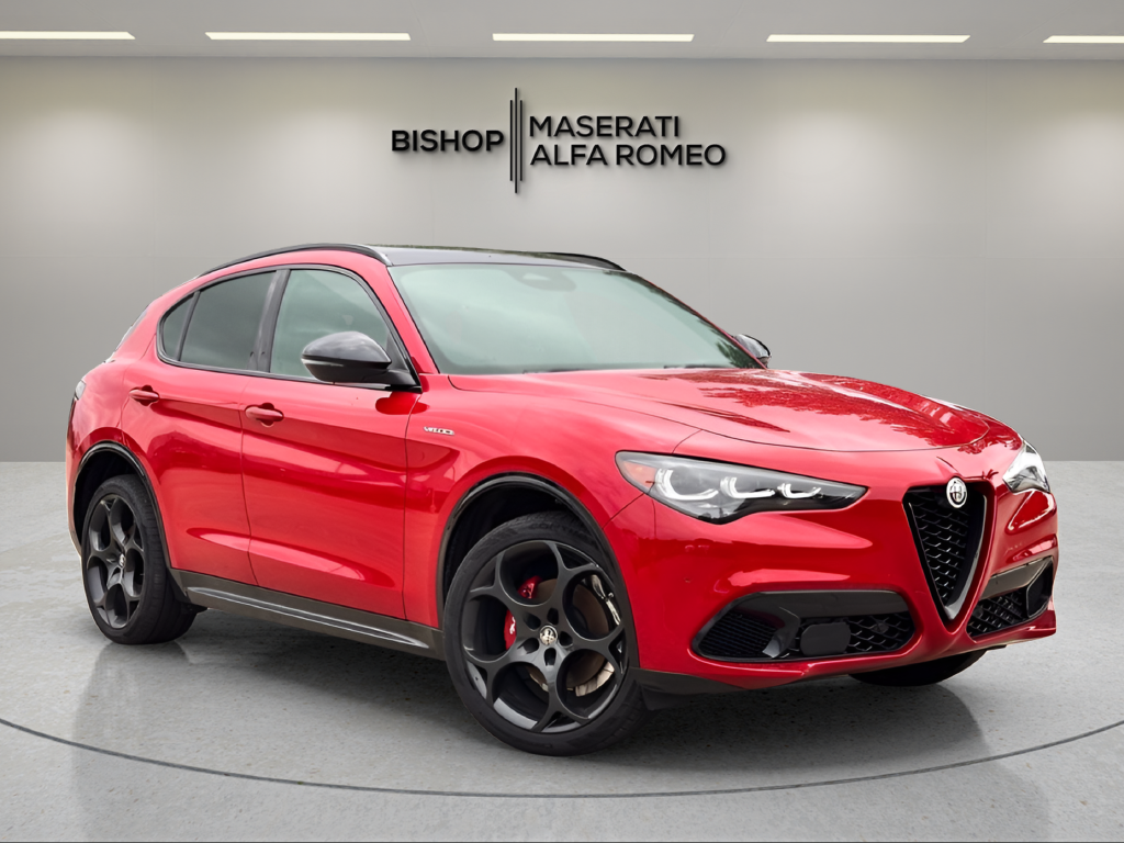 Used 2025 Red Alfa Romeo Base image 1