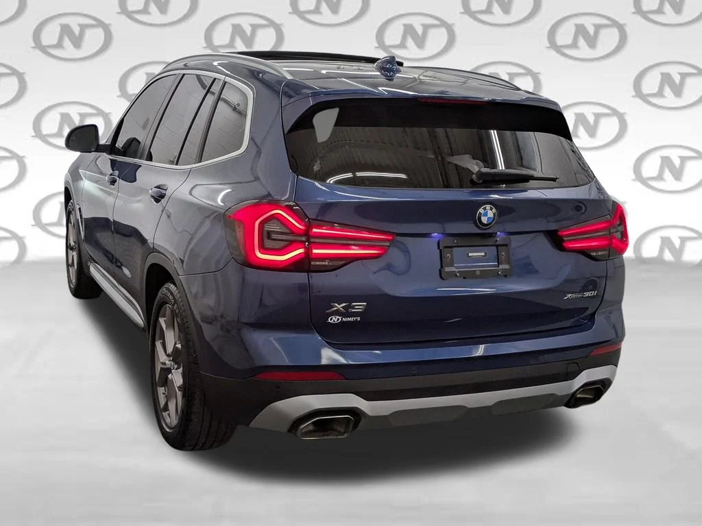 Used 2022 Blue BMW xDrive30i image 21