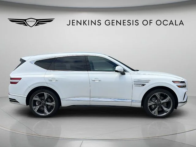 Used 2025 White Genesis 3.5T Prestige image 2