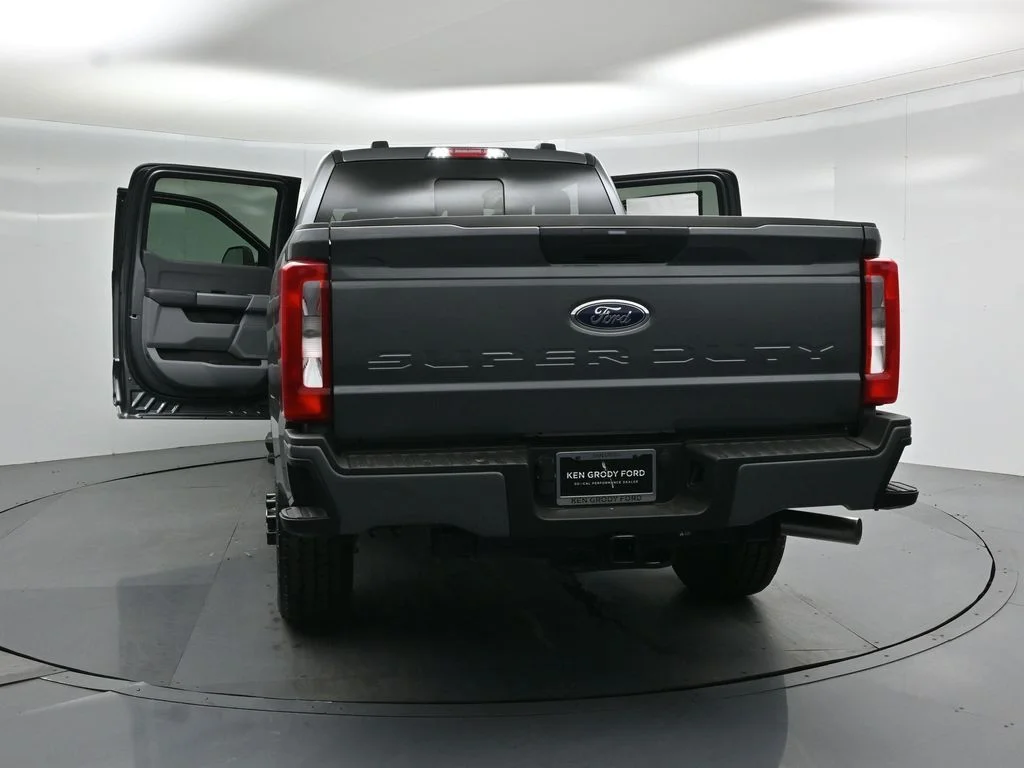 New 2026 Gray Ford XL image 27