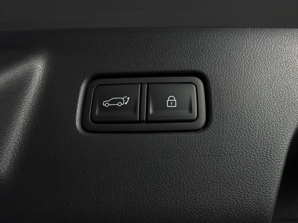 Used 2026 Silver Hyundai Limited image 31