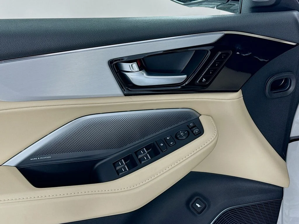 New 2026 Platinum White Pearl Acura Technology Package image 19