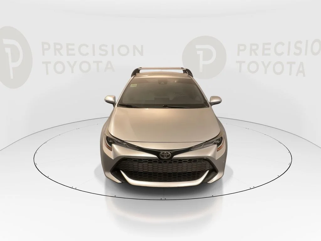 Used 2019 Classic Silver Metallic Toyota SE image 6
