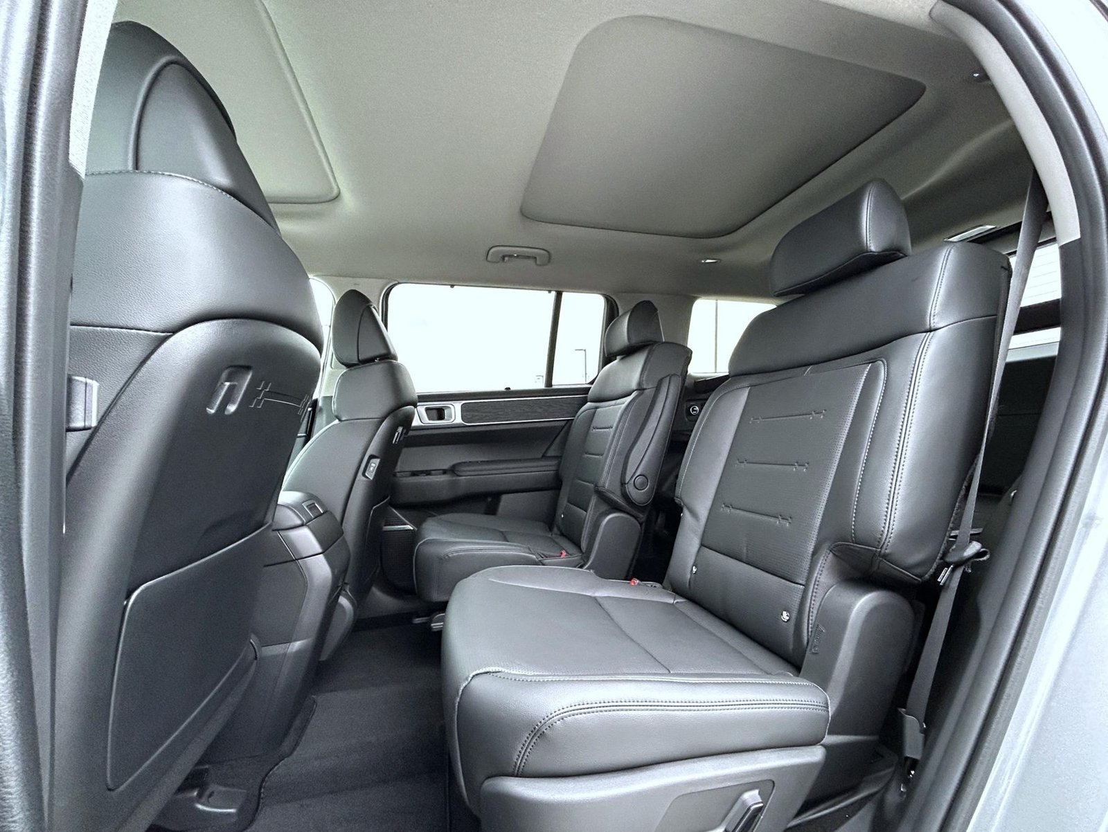 New 2026 Silver Hyundai Limited image 11