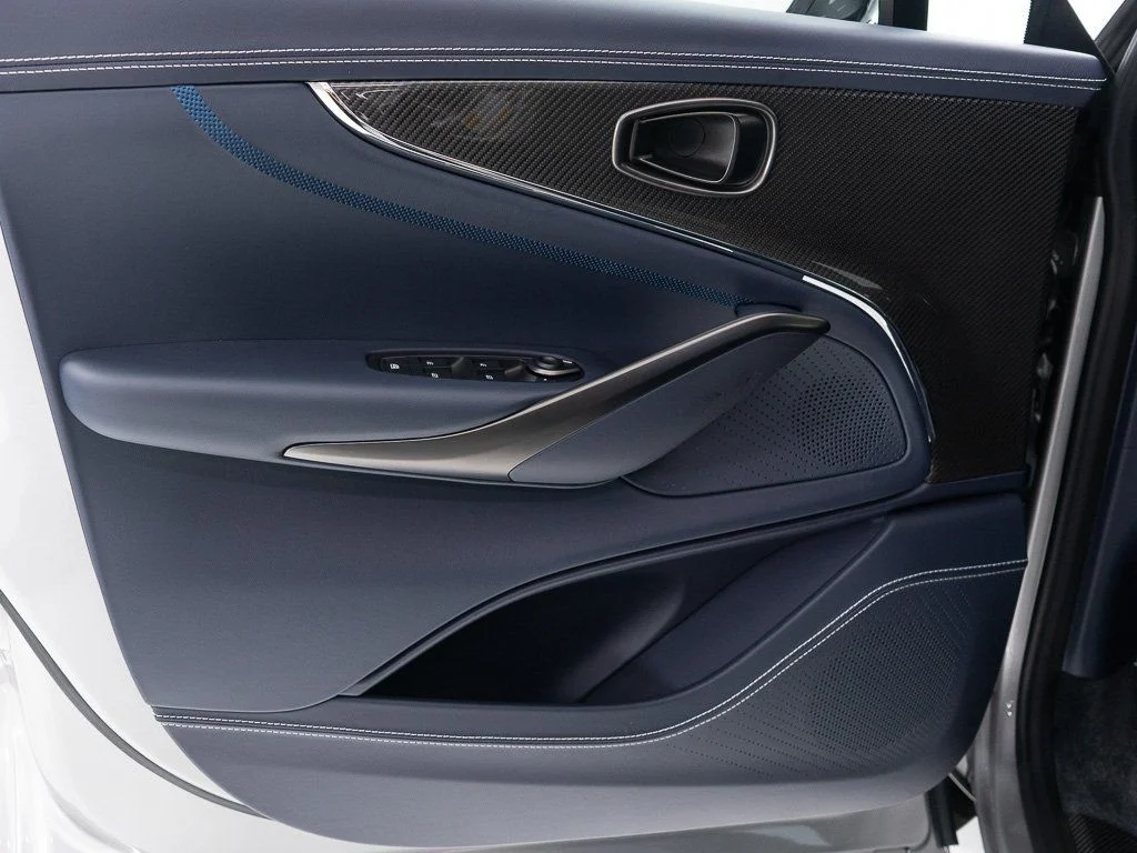 New 2026 Q Spirit Silver Aston Martin 707 image 11
