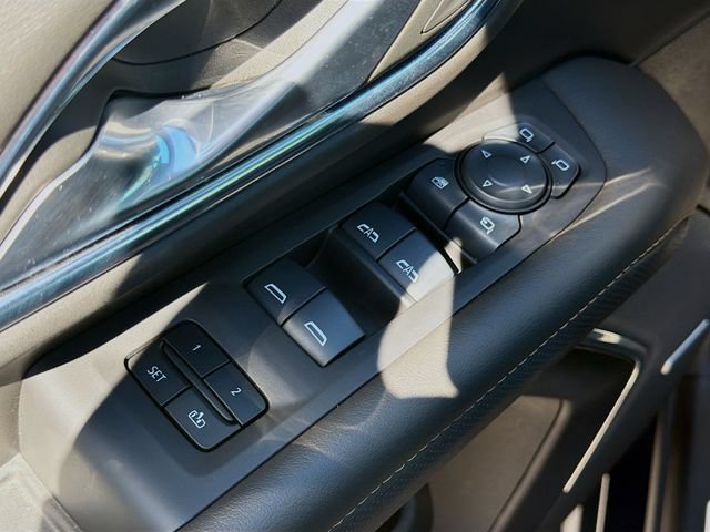2024 GMC Yukon AT4 - Photo 21