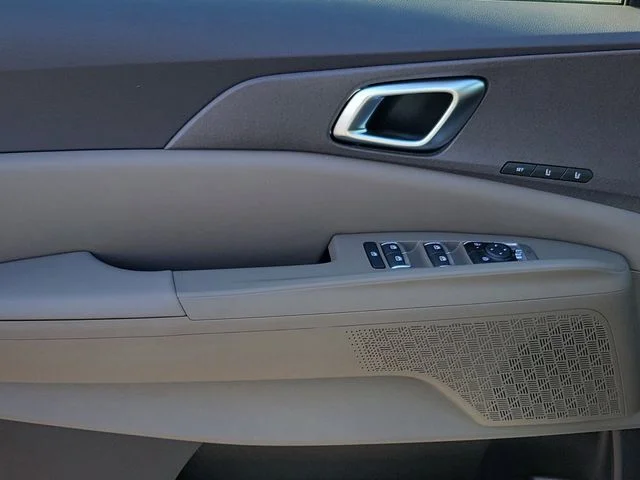 New 2026 Ivory Silver Kia EX image 5