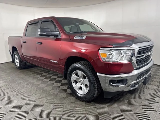 2023 RAM 1500 Big Horn/Lone Star 4x4 Crew Cab 5'7's photo