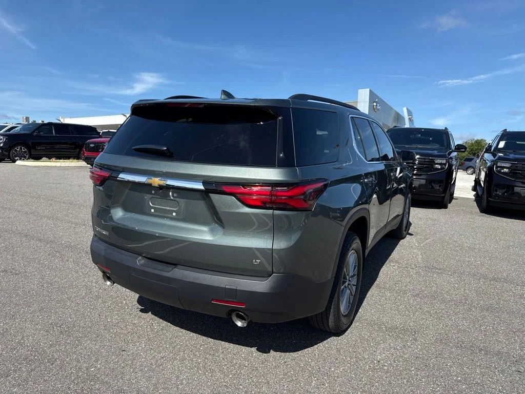 Used 2023 Silver Sage Chevrolet LT image 2
