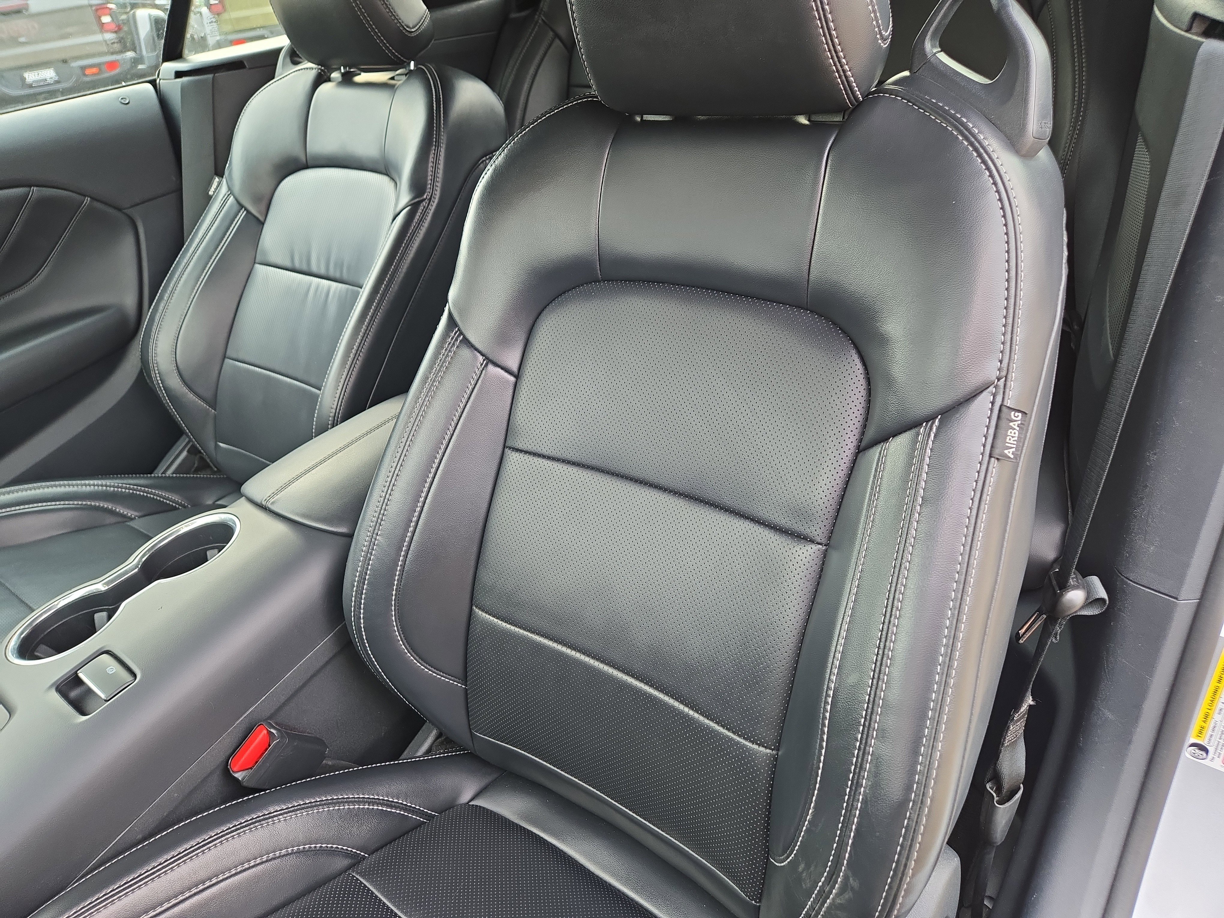 2024 Ford Mustang EcoBoost - Photo 14