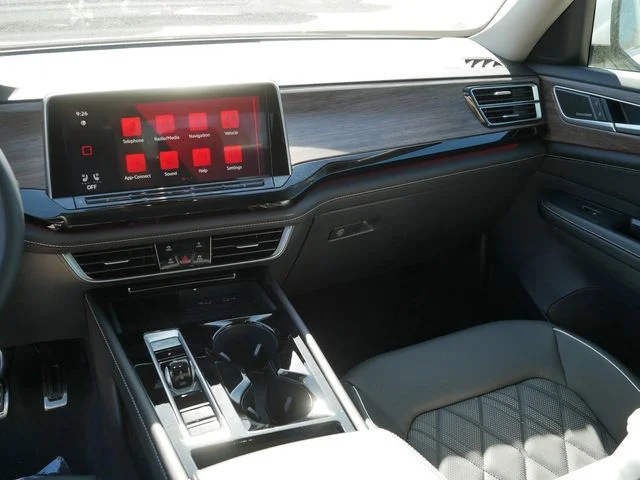 New 2026 White/off-white Volkswagen 2.0T SEL Premium R-Line image 10