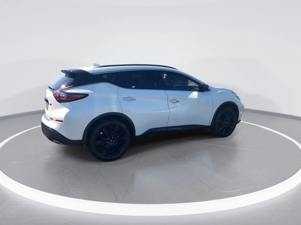Used 2023 White Nissan SV image 8