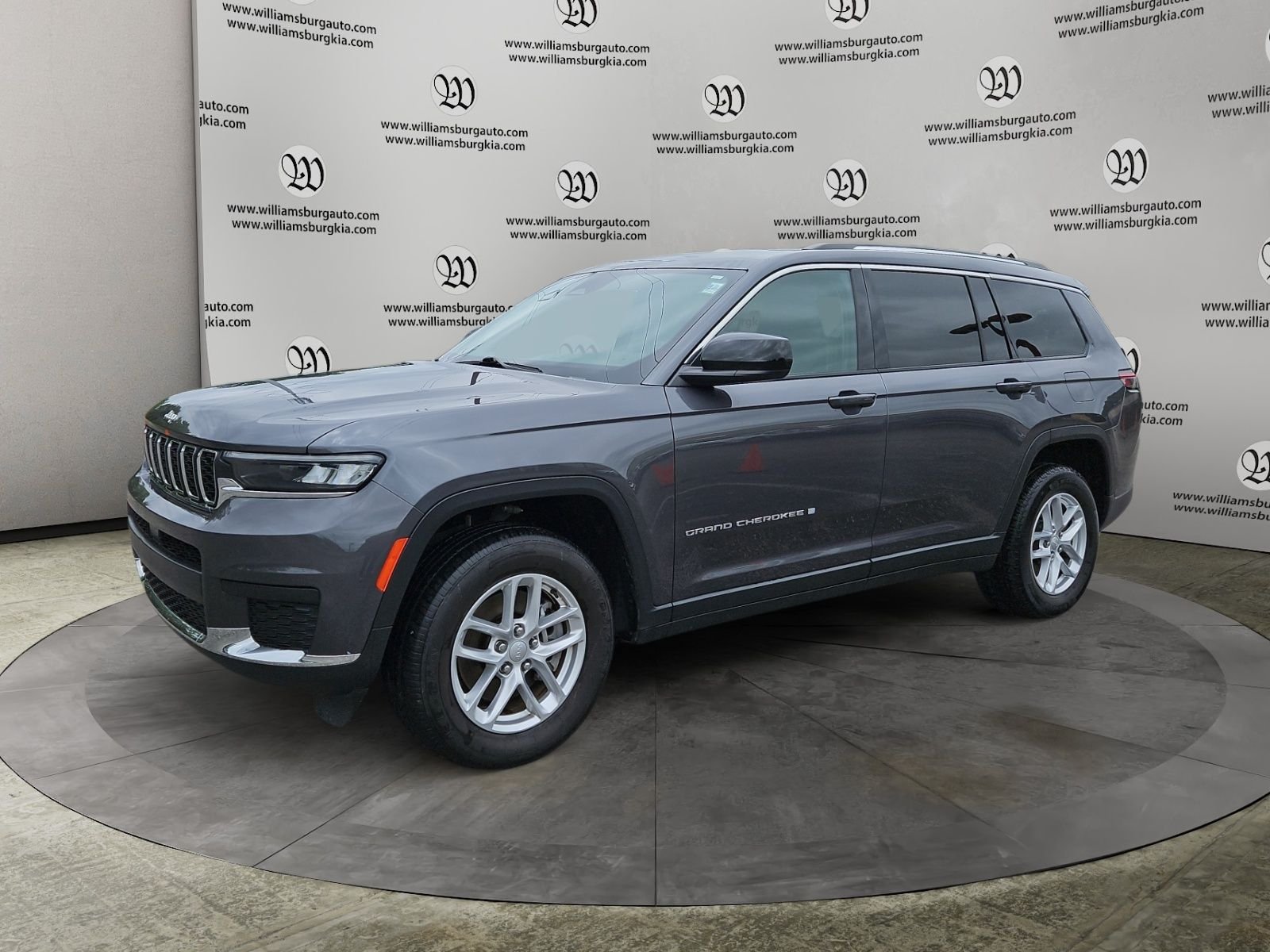 2023 Jeep Grand Cherokee L's photo