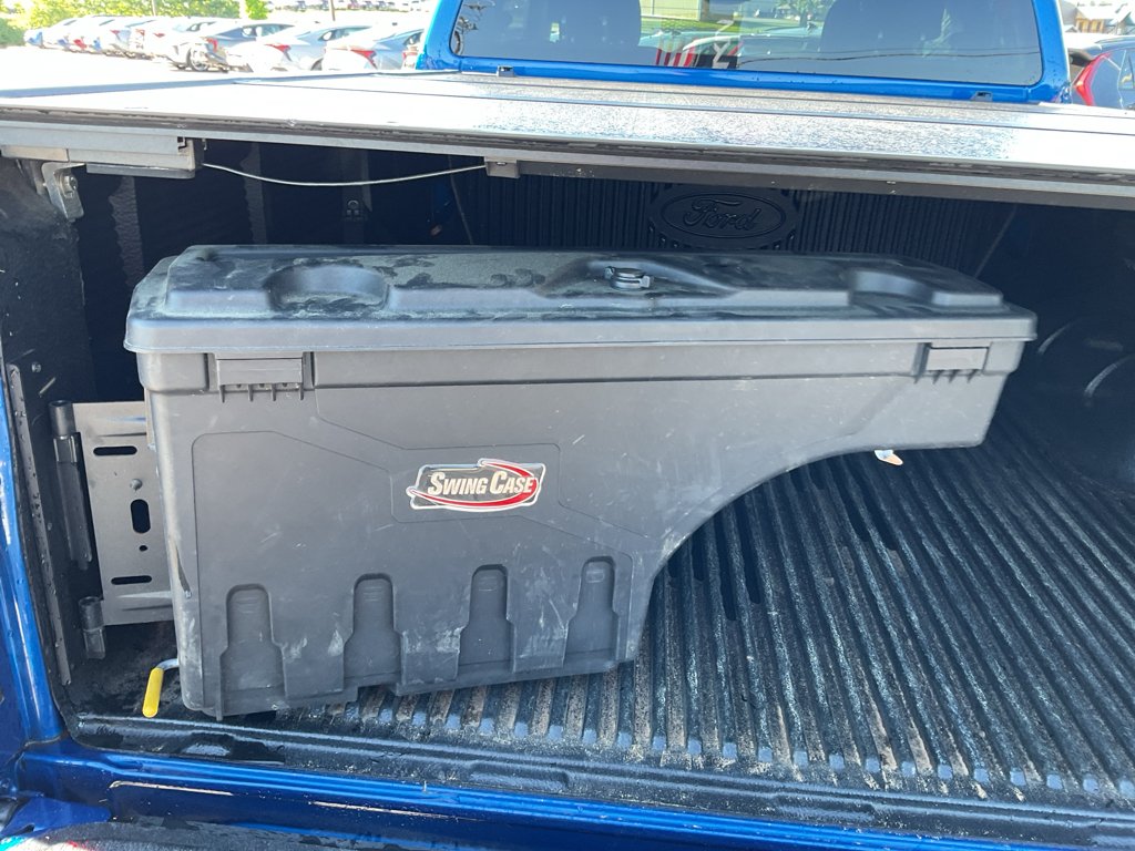 Used 2019 LIGHTNING BLUE Ford XLT image 13