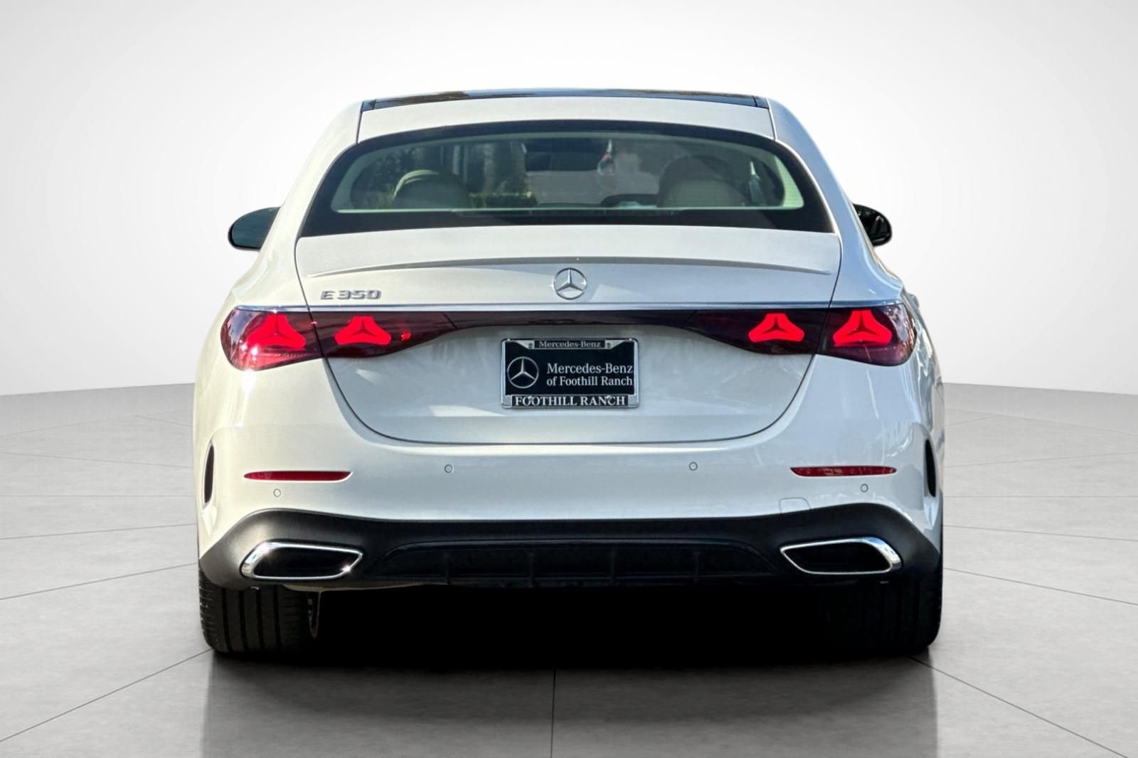 2026 Mercedes-Benz E-Class E350 - Photo 8