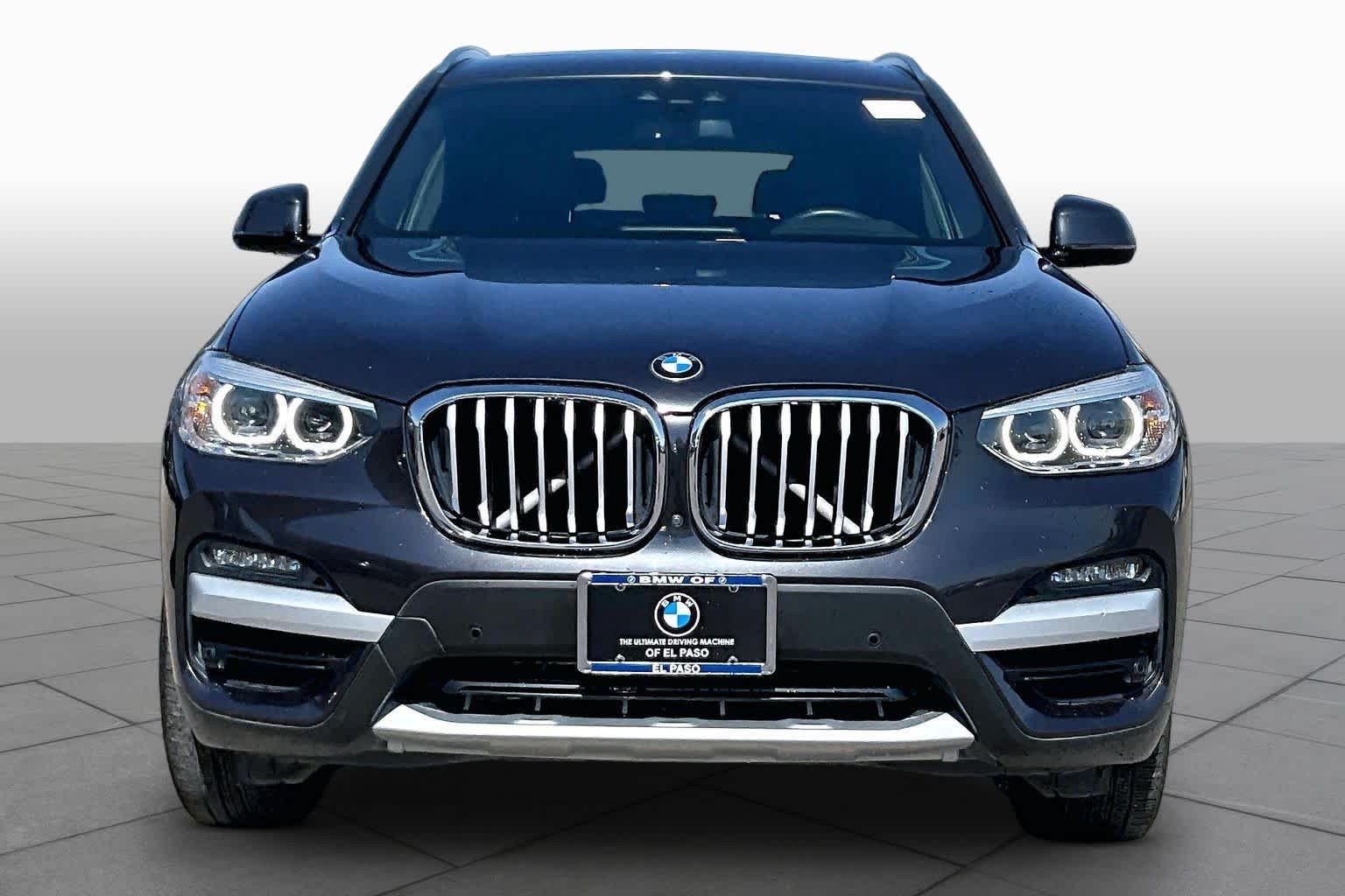 Used 2021 Dark Graphite Metallic BMW sDrive30i image 3