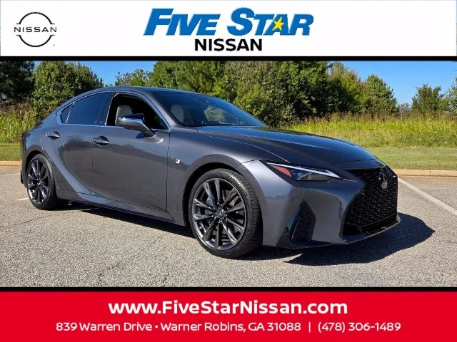 2022 Lexus IS