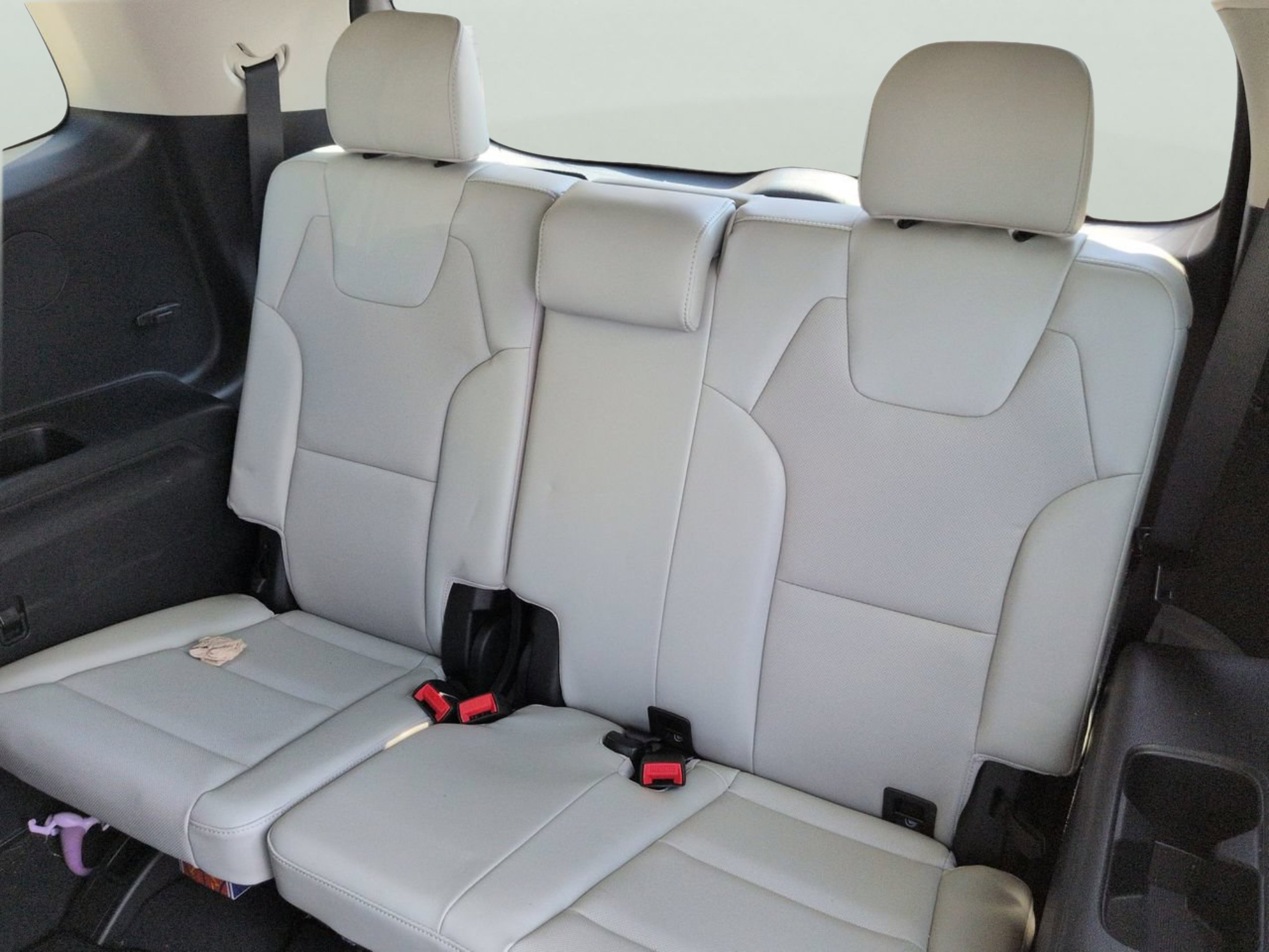 Certified Used 2024 Glacial White Pearl Kia S image 14