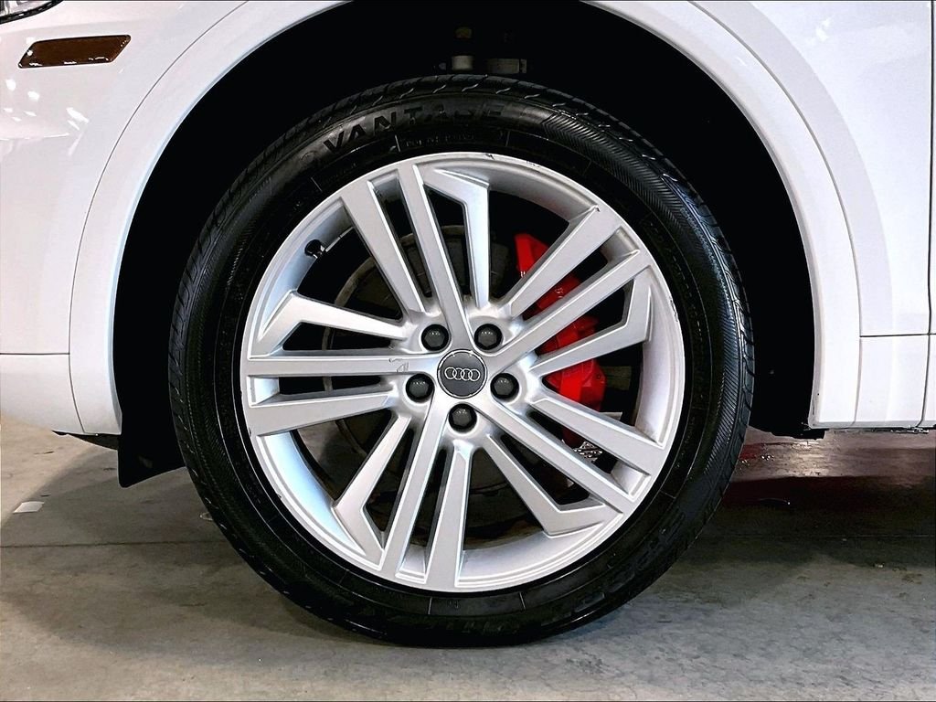 Used 2018 White Audi 2.0T Premium Plus image 7