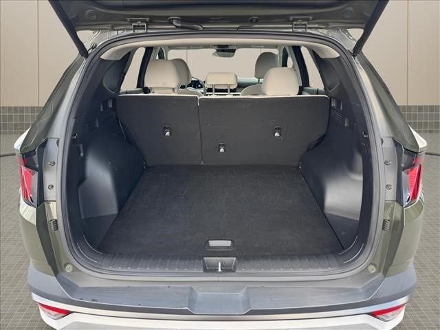 Used 2025 Green Hyundai SEL image 21