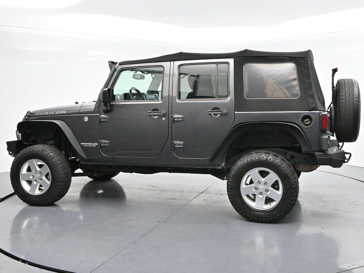 Used 2017 Granite Crystal Metallic Clearcoat Jeep Rubicon image 4