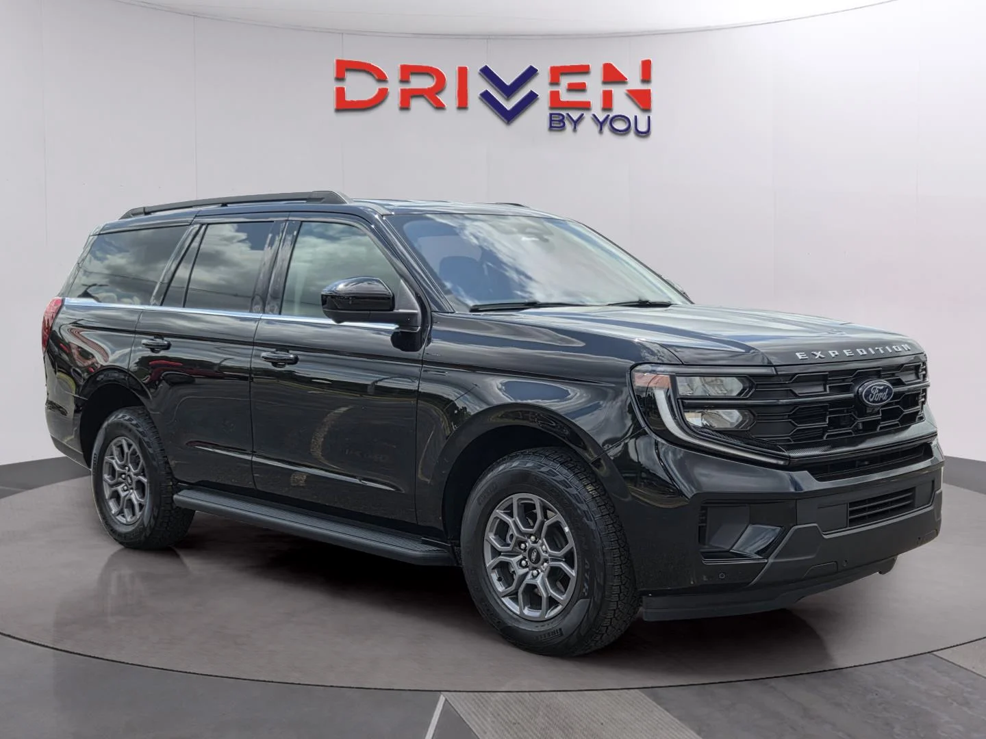 Used 2025 Agate Black Ford Active image 7